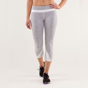 Women’s LULULEMON ATHLETICA gray Run: Inspire Crop II leggings size 4